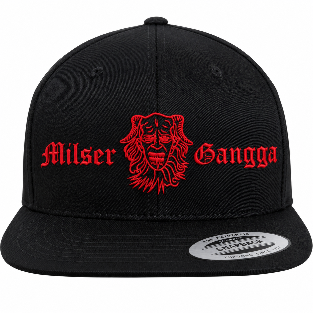 Snapback Milser Gangga in Schwarz mit rot gesticktem Gangga-Logo, Vorderansicht