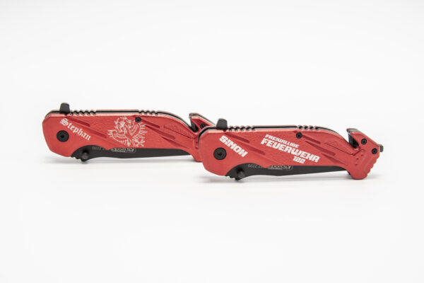 Rettungsmesser bzw. Taschenmesser für Feuermänner und Feuerwehrfrauen mit Gurtschneider und Glasbrecher inkl. individueller Gravur